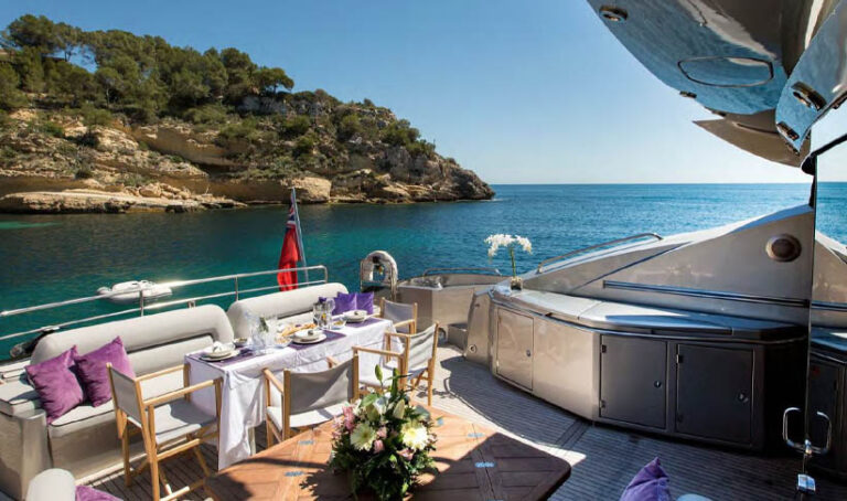 SUNSEEKER-PREADTOR-82-Hooligan-Superyacht-Charter-in-Ibiza_aft-deck